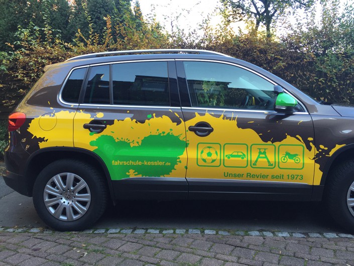 IMG_4567_klein disigns - Fahrschule Kessler - Neuer Fuhrpark - Foliebeklebung - Autobeklebung